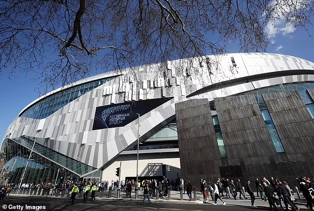 Tottenham, Google discuss £1bn stadium naming right deal