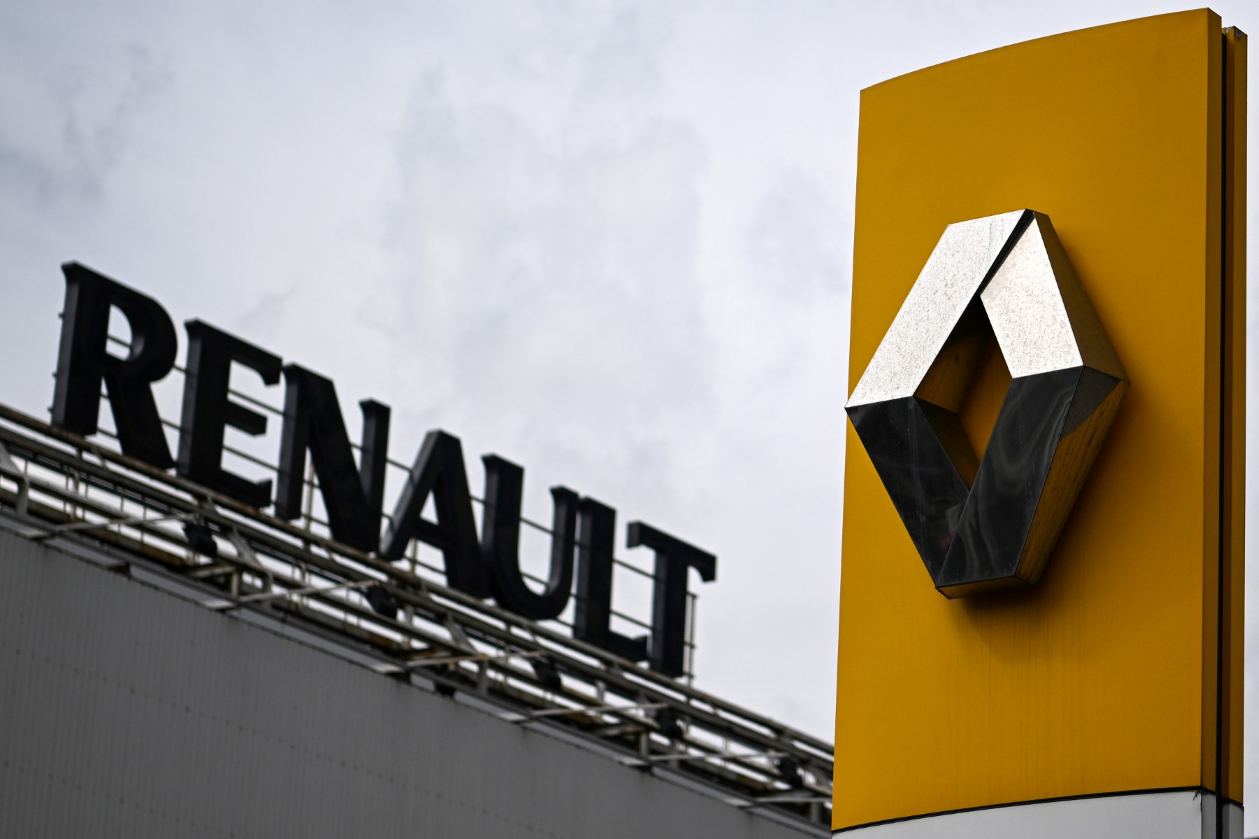 Renault targets one million electric vehicles by 2031
