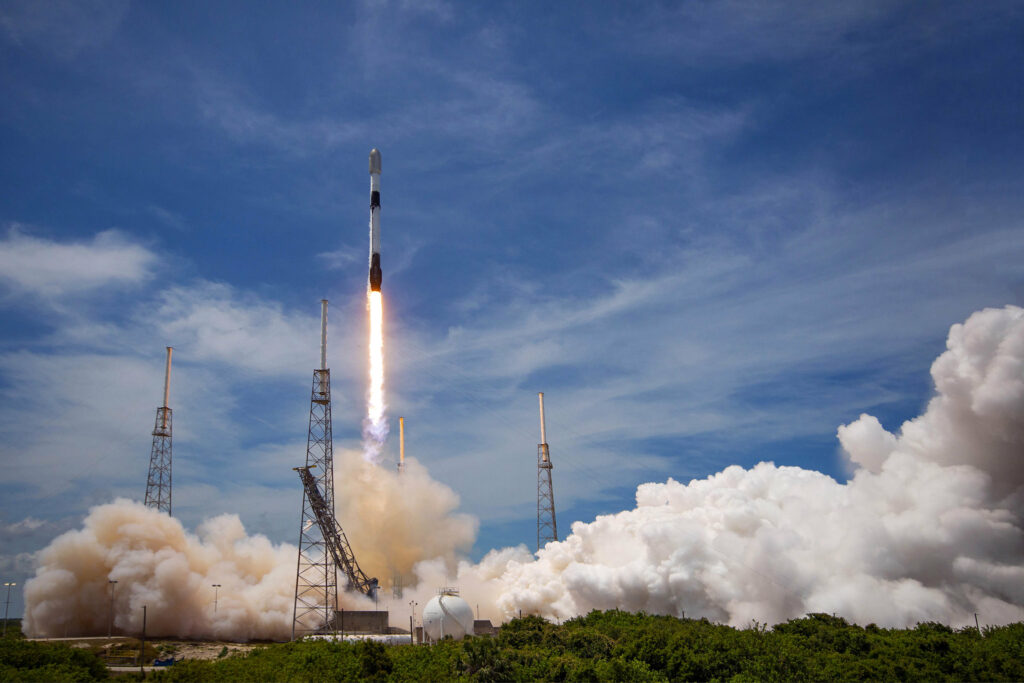 SpaceX's mega rocket explodes minutes after launch